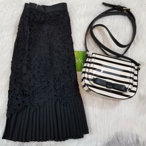 Lace skirt NWT